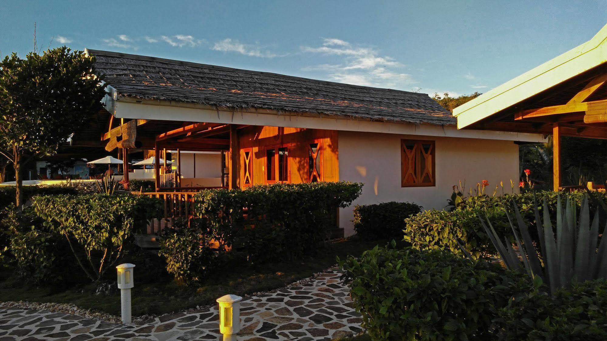 Kawayan Holiday Resort Siquijor Exterior photo